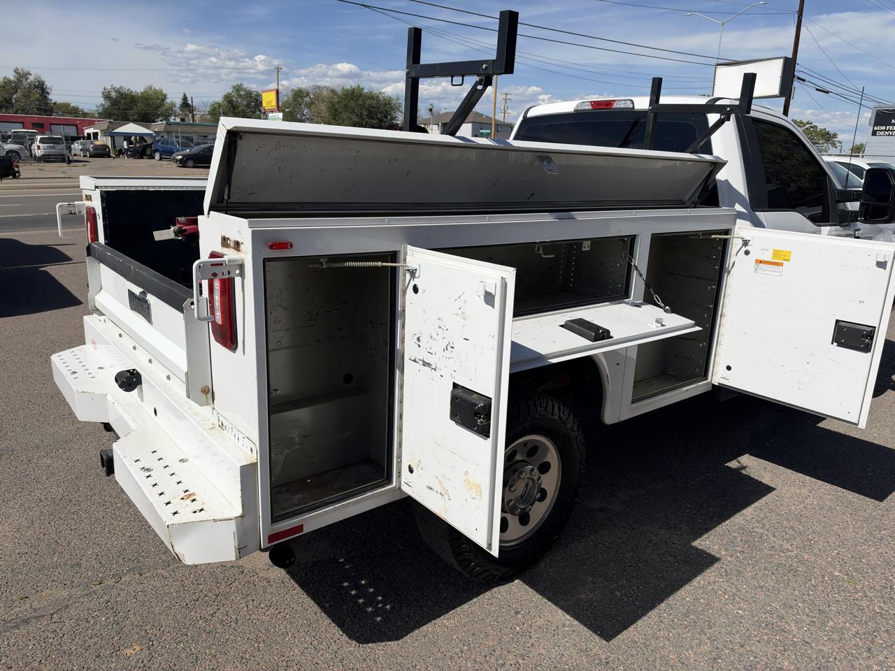 Ford F-350 photo 31