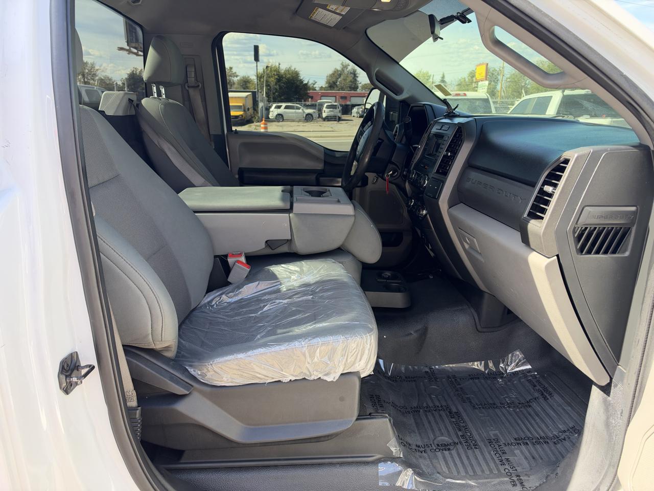 Ford F-350 photo 32