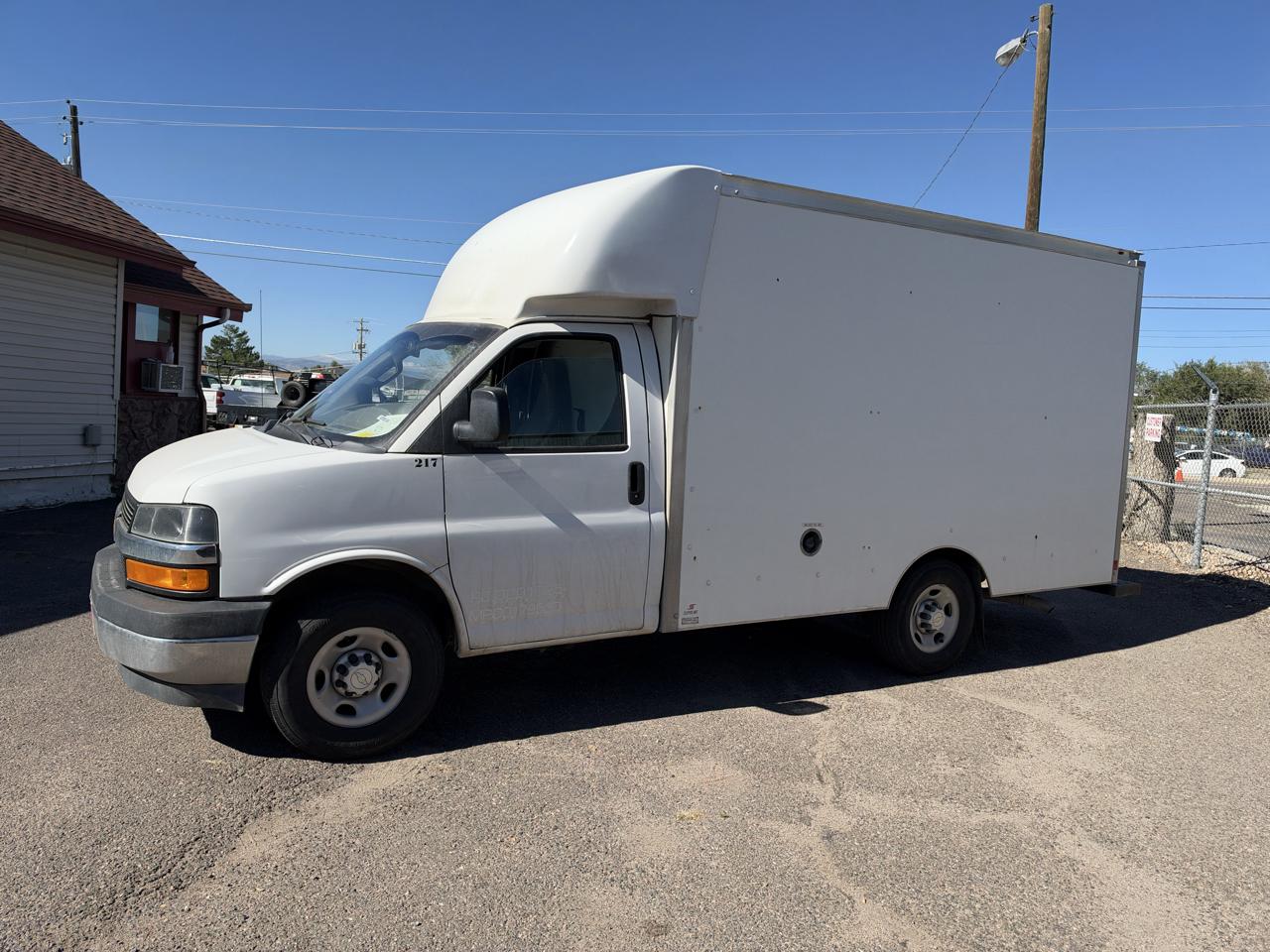 Chevrolet Express Commercial Cutaway 3500 Van 139" 2021