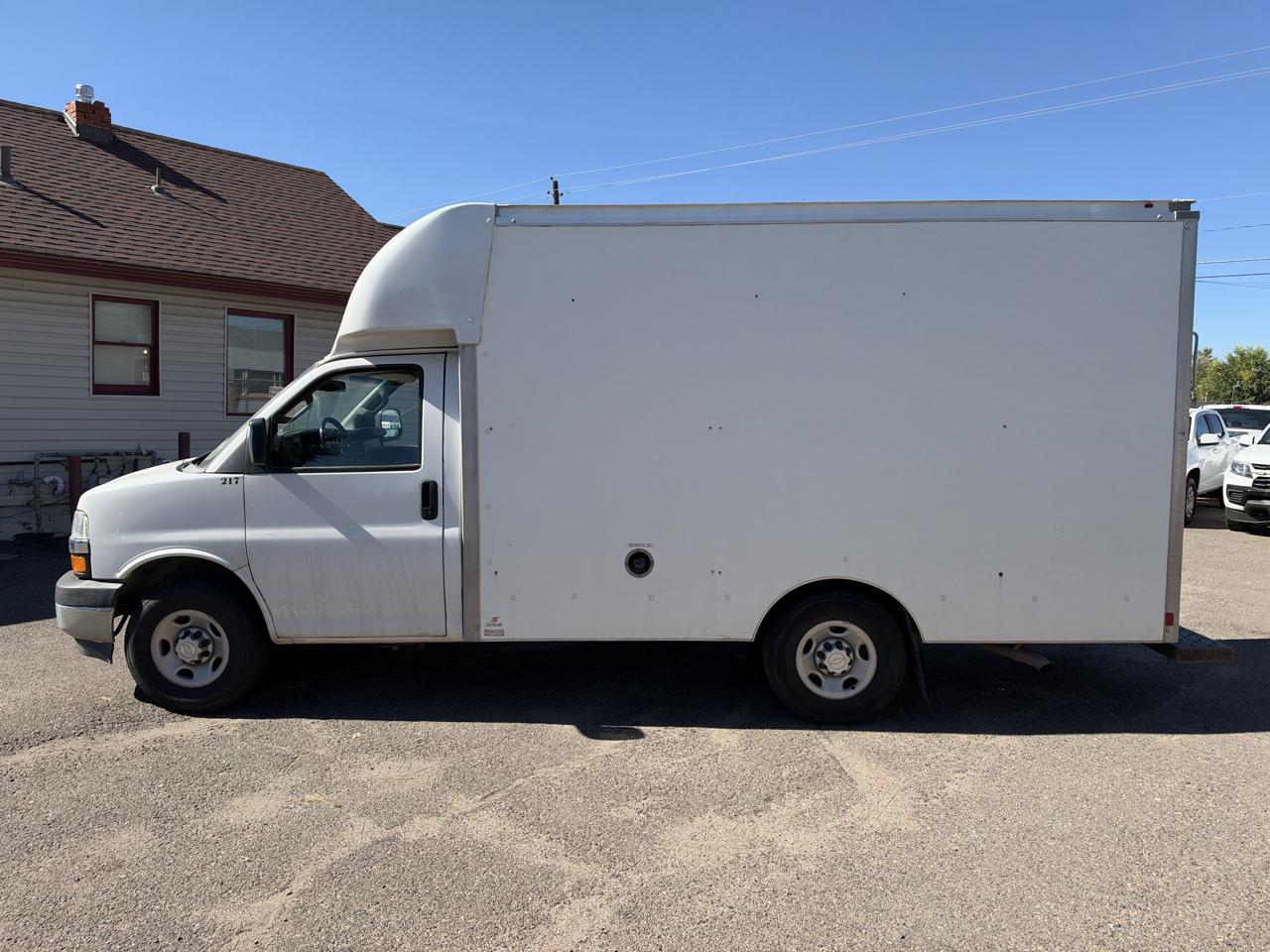 Chevrolet Express Commercial Cutaway 3500 Van 139" 2021