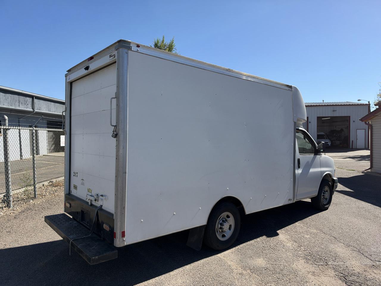 Chevrolet Express Commercial Cutaway 3500 Van 139" 2021