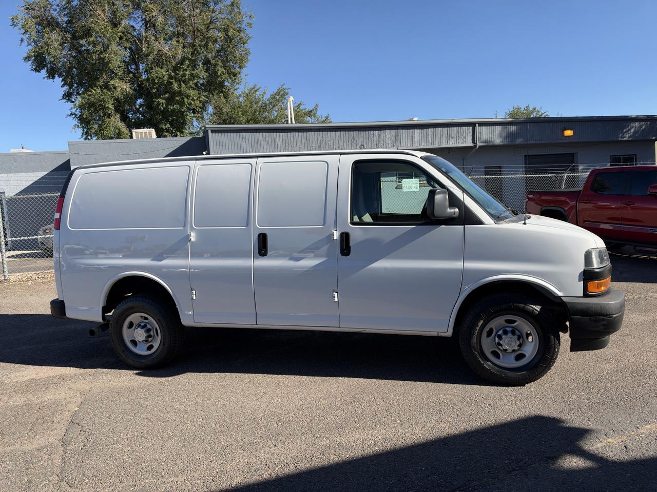 2019 Chevrolet Express Cargo Van RWD 2500 135"