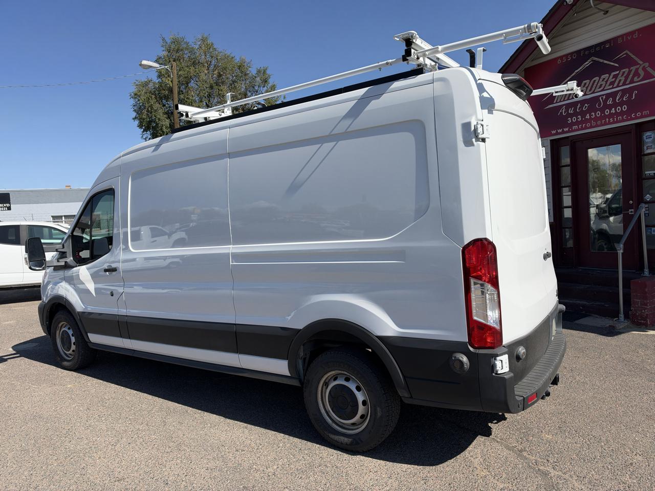 Ford Transit Cargo Van T-250 148" Med Rf 9070 GVWR RWD 2020