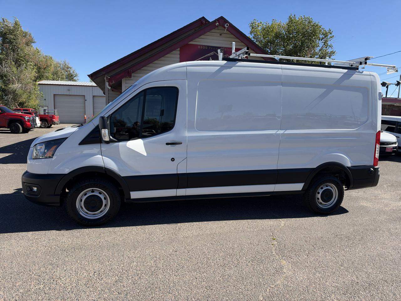 Ford Transit Cargo Van T-250 148" Med Rf 9070 GVWR RWD 2020