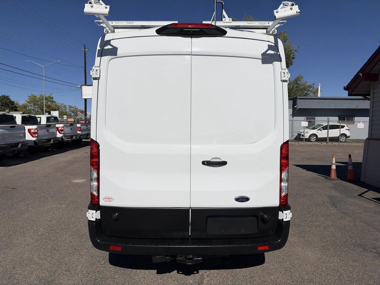Ford Transit Cargo Van T-250 148" Med Rf 9070 GVWR RWD 2020