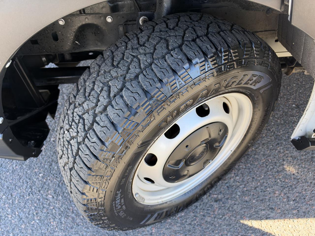 Ford Transit Cargo Van T-250 148" Med Rf 9070 GVWR RWD 2020