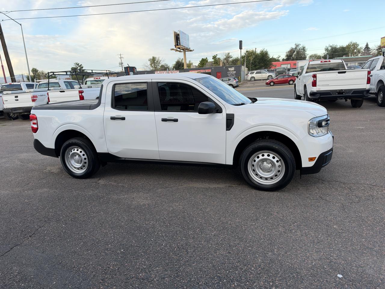 2022 Ford Maverick XL AWD SuperCrew
