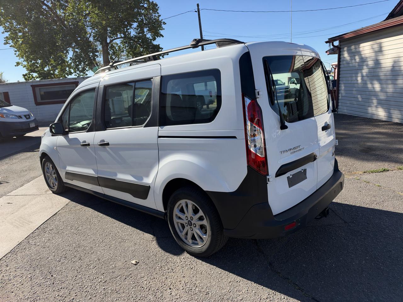 Ford Transit Connect photo 4