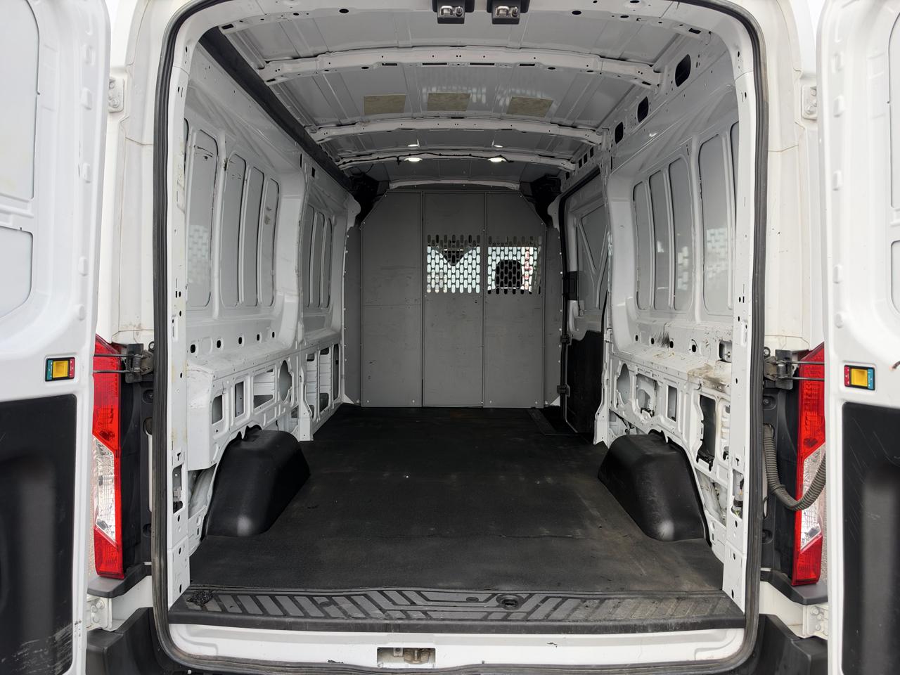 Ford Transit Cargo Van T-150 148" Med Rf 8670 GVWR RWD 2023