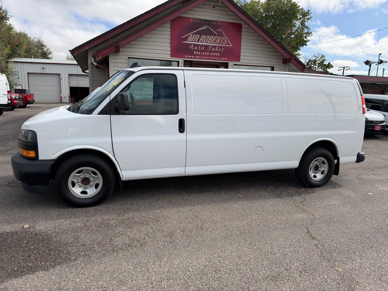 Chevrolet Express Cargo Van RWD 3500 155" 2020