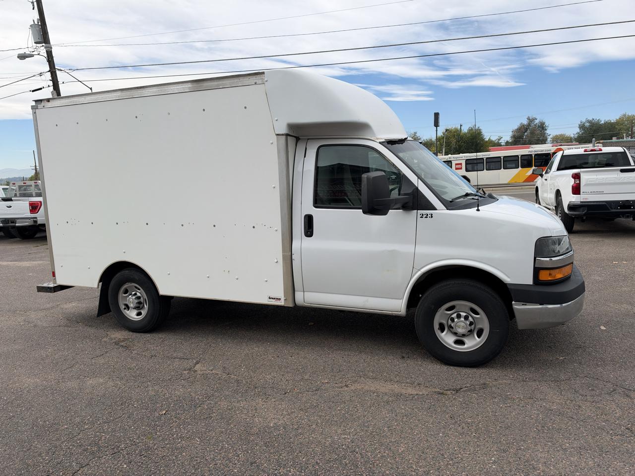 2021 Chevrolet Express Commercial Cutaway 3500 Van 139"