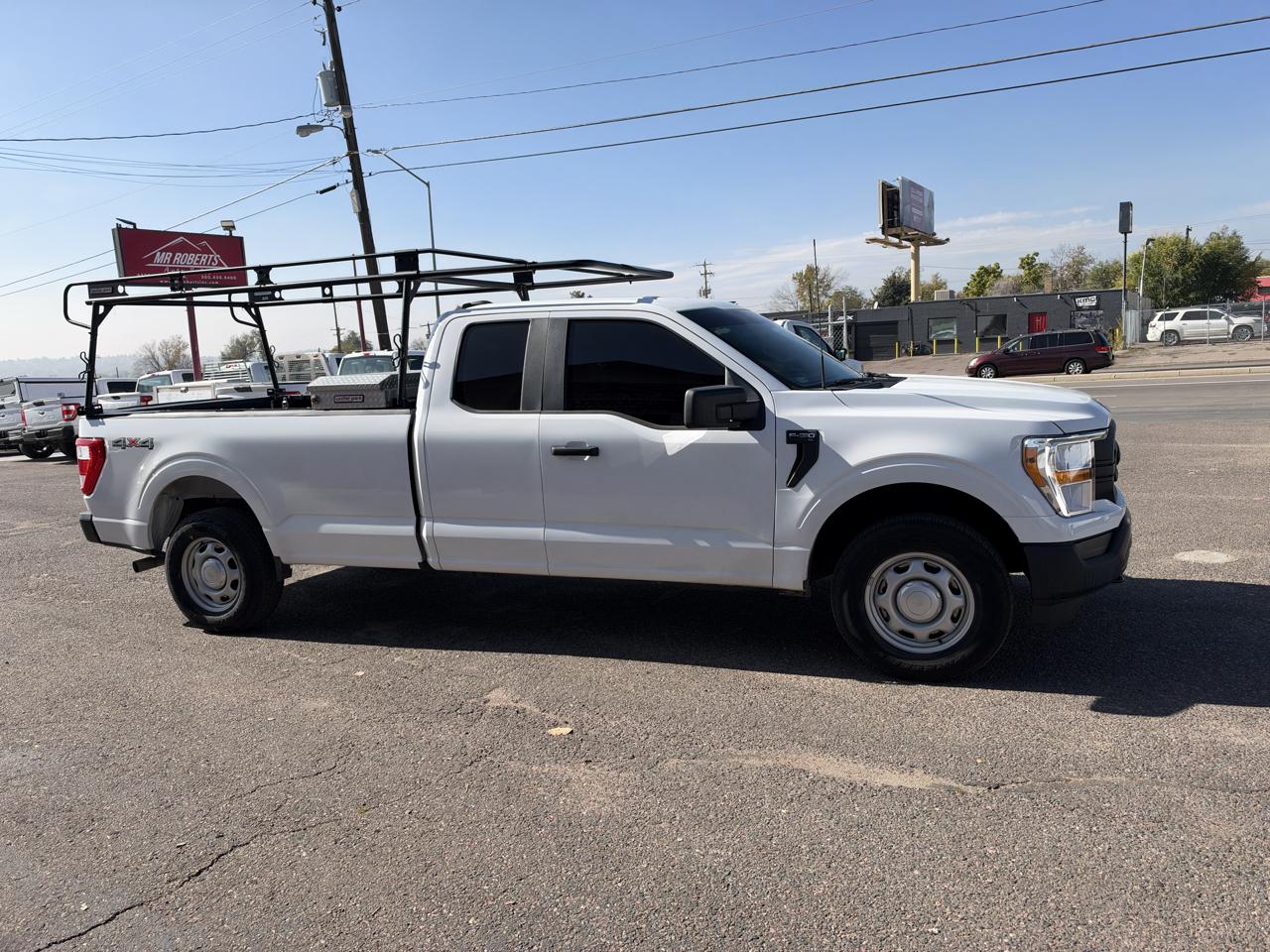 2022 Ford F-150 4WD SuperCab 145" XL