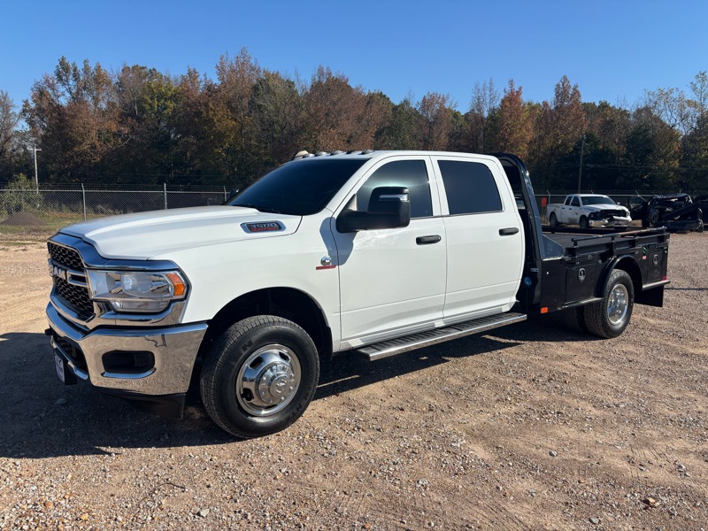 2024 RAM 3500 Crew Cab 4WD DRW