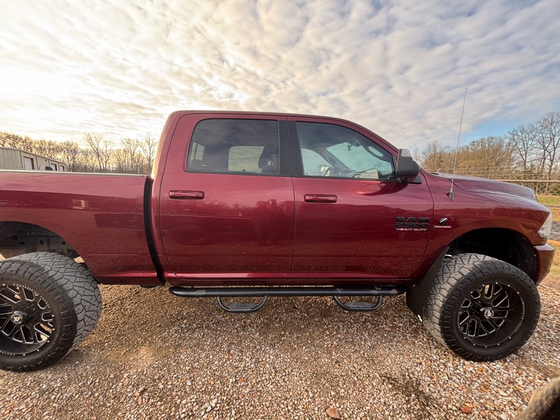 RAM 2500 SLT Crew Cab SWB 4WD 2017