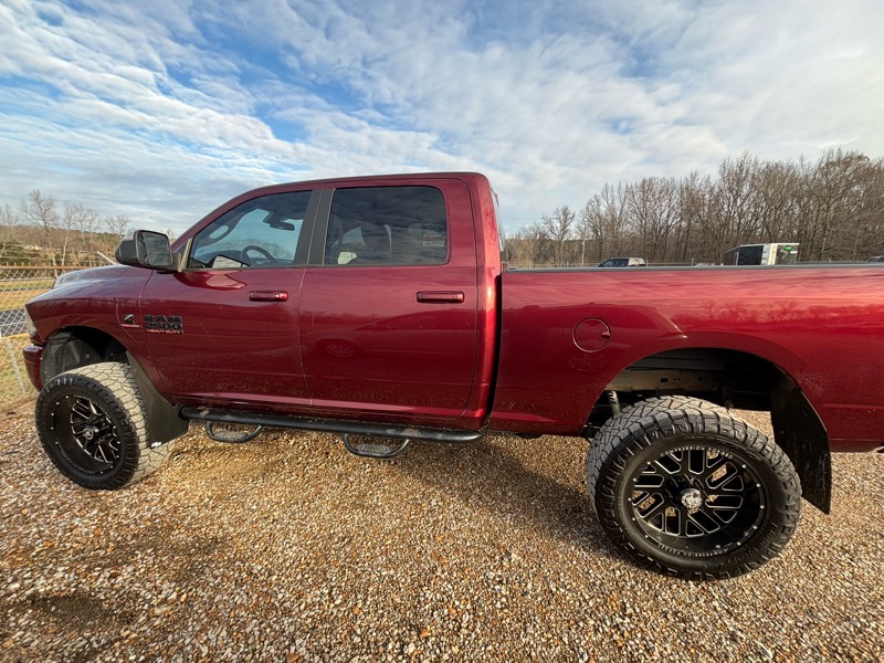 RAM 2500 SLT Crew Cab SWB 4WD 2017