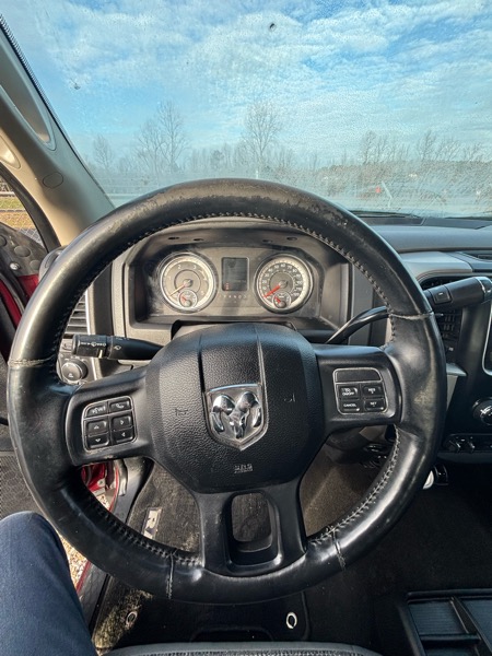 RAM 2500 SLT Crew Cab SWB 4WD 2017