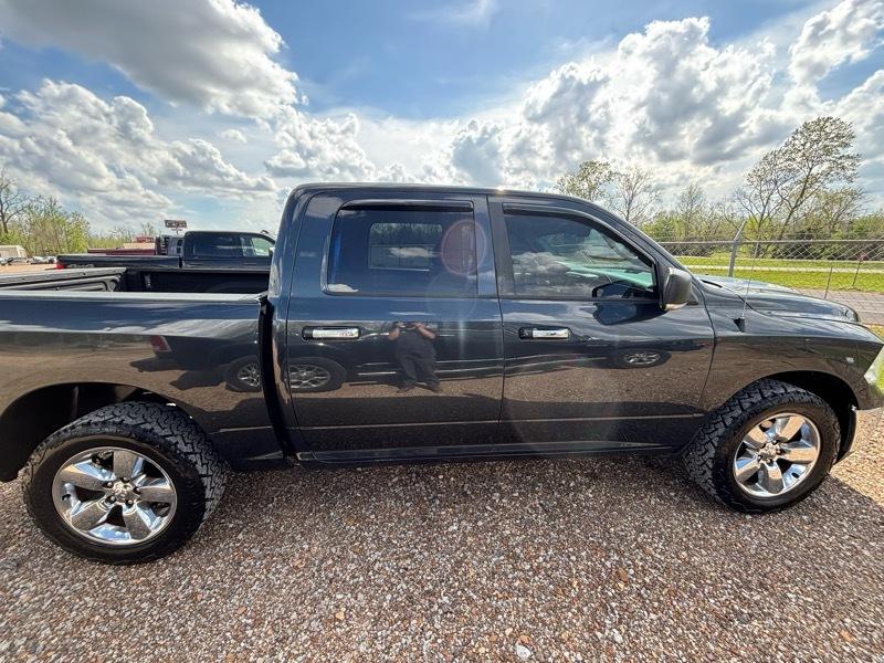 RAM 1500 4WD Crew Cab 140.5" Big Horn 2017