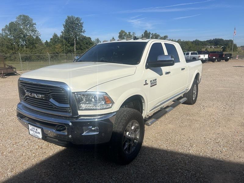 RAM 3500 4WD Mega Cab 160.5" Laramie Limited 2017