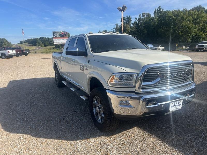 RAM 3500 4WD Mega Cab 160.5" Laramie Limited 2017