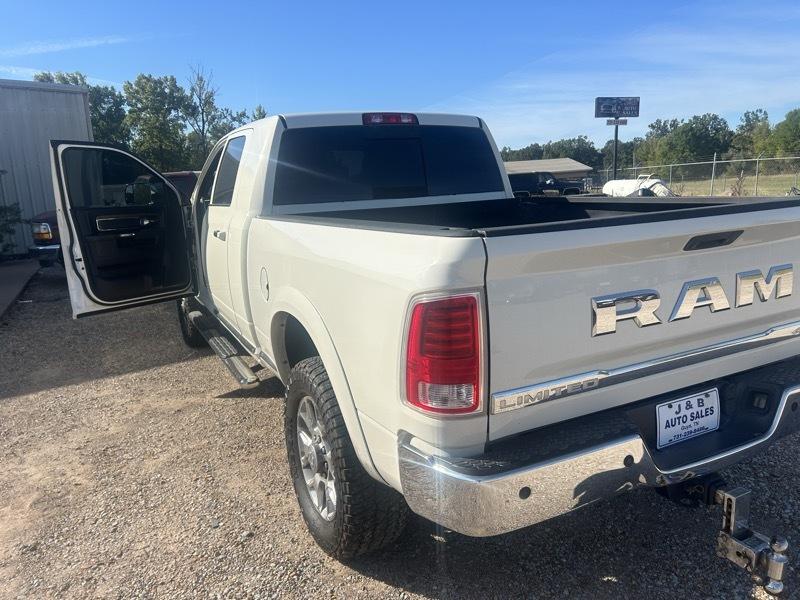 RAM 3500 4WD Mega Cab 160.5" Laramie Limited 2017