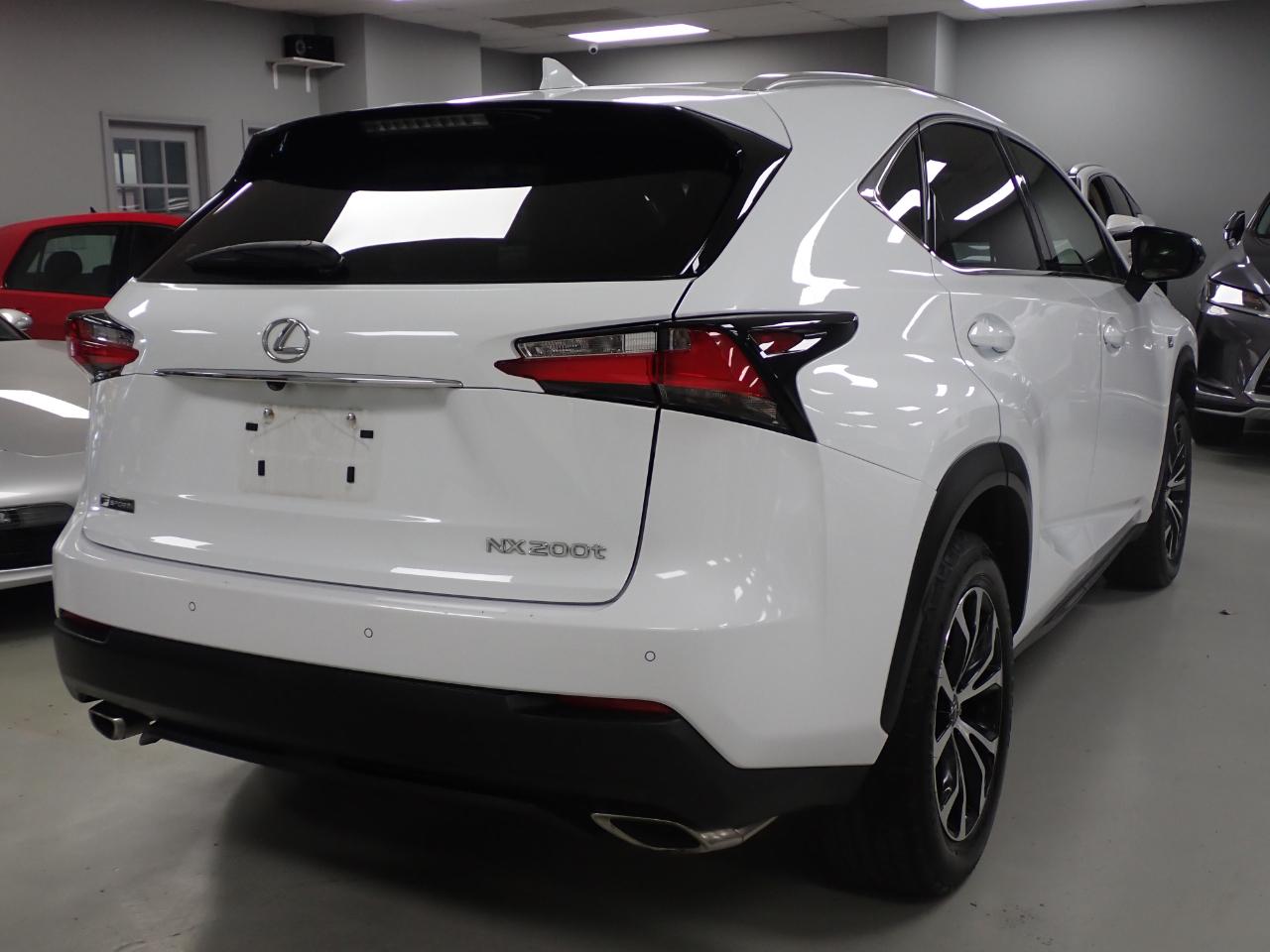 Lexus NX 200t  2017