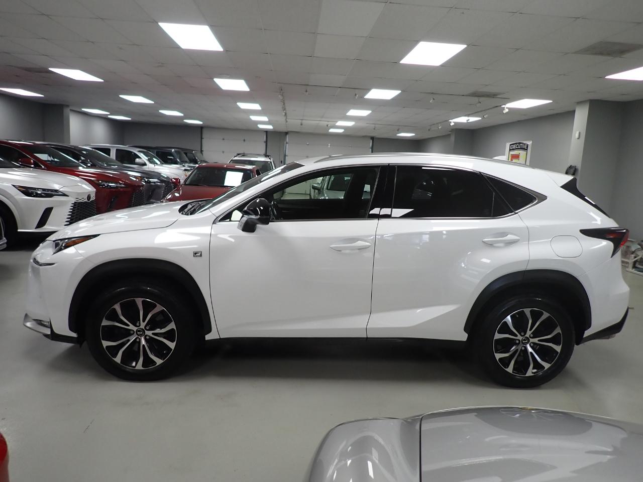Lexus NX 200t  2017