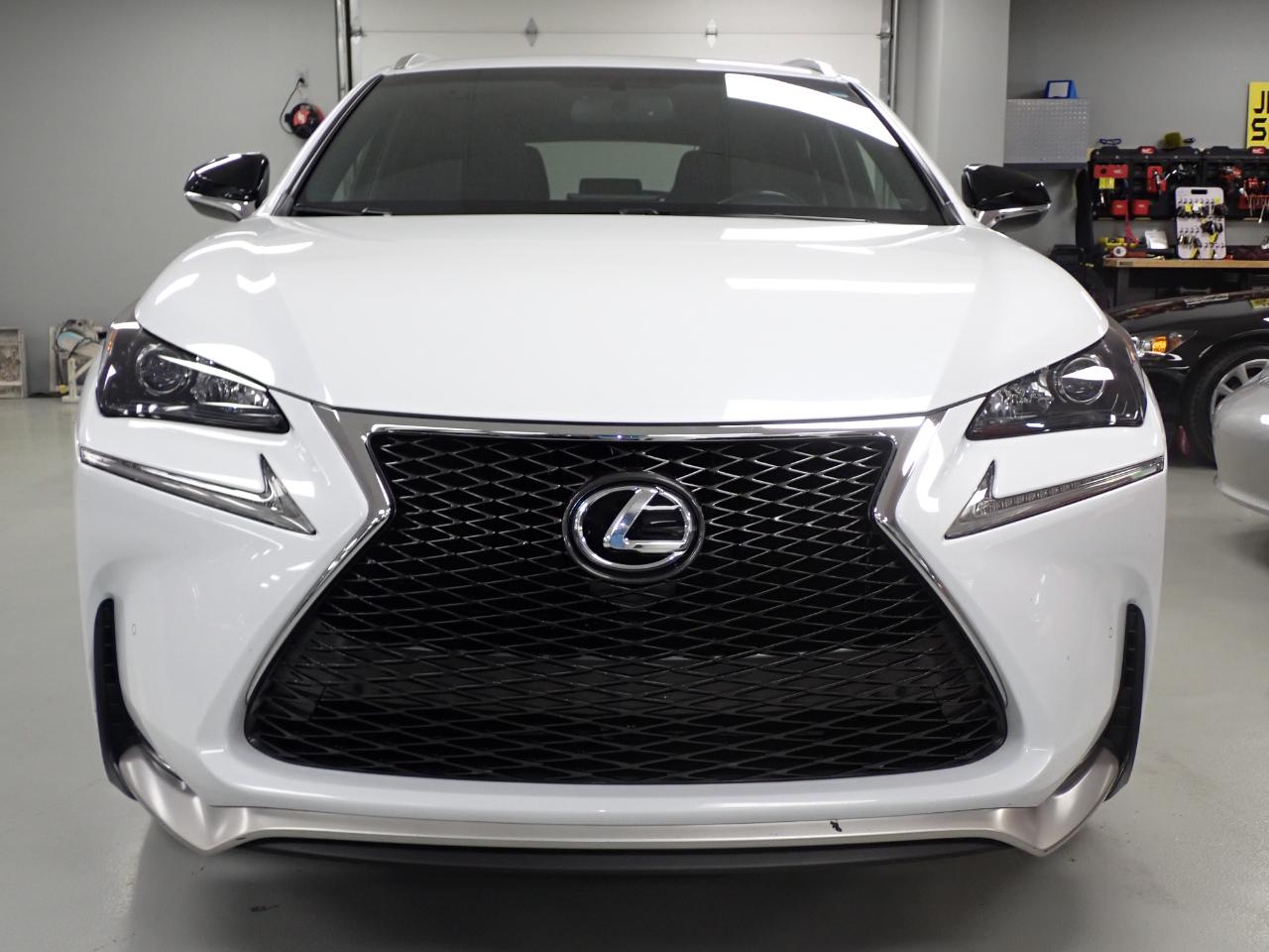 Lexus NX 200t  2017