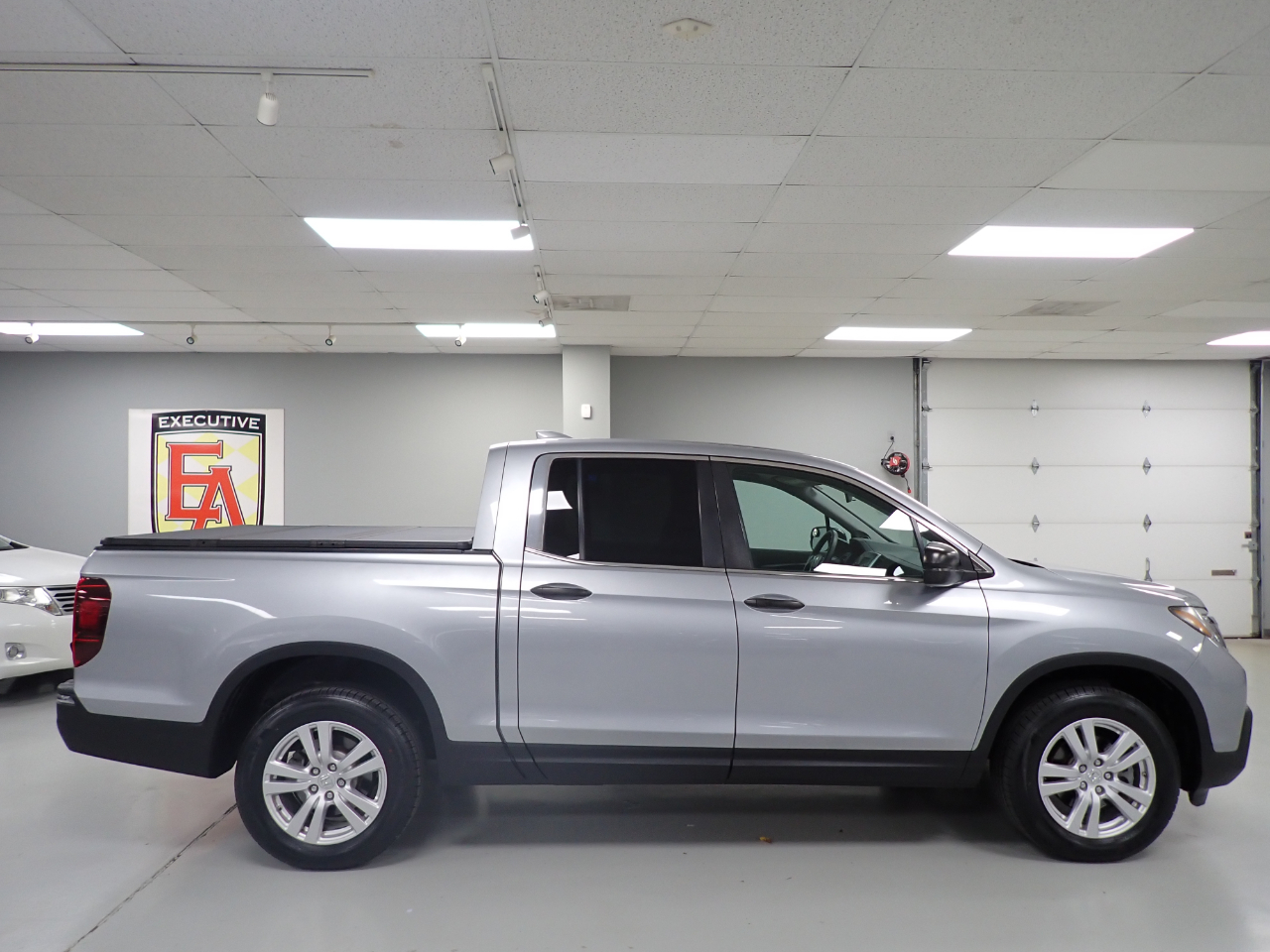 2017 Honda Ridgeline RT photo 15
