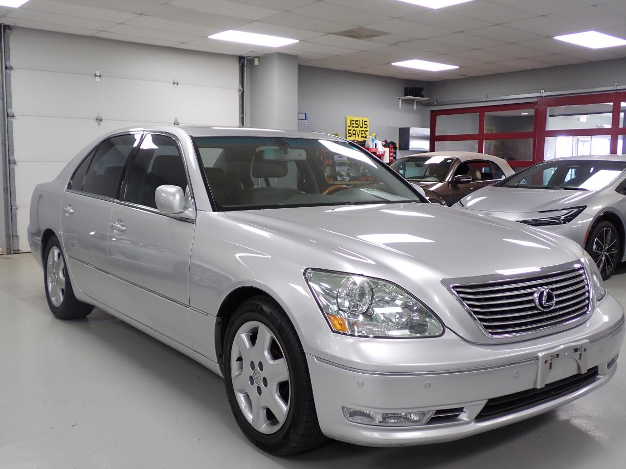 2004 Lexus LS 430 Sedan