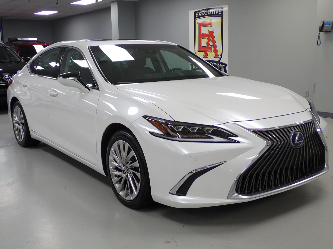 Lexus ES 300h Luxury 2021 Lexus ES 300h Luxury 2021