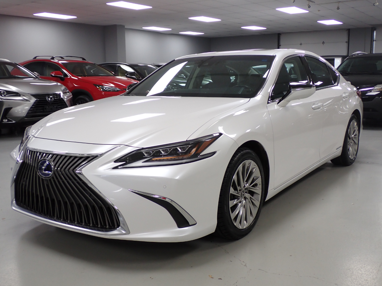 Lexus ES 300h Luxury 2021 Lexus ES 300h Luxury 2021
