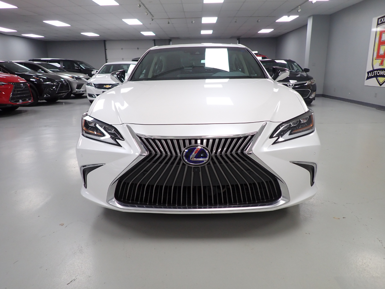 Lexus ES 300h Luxury 2021 Lexus ES 300h Luxury 2021