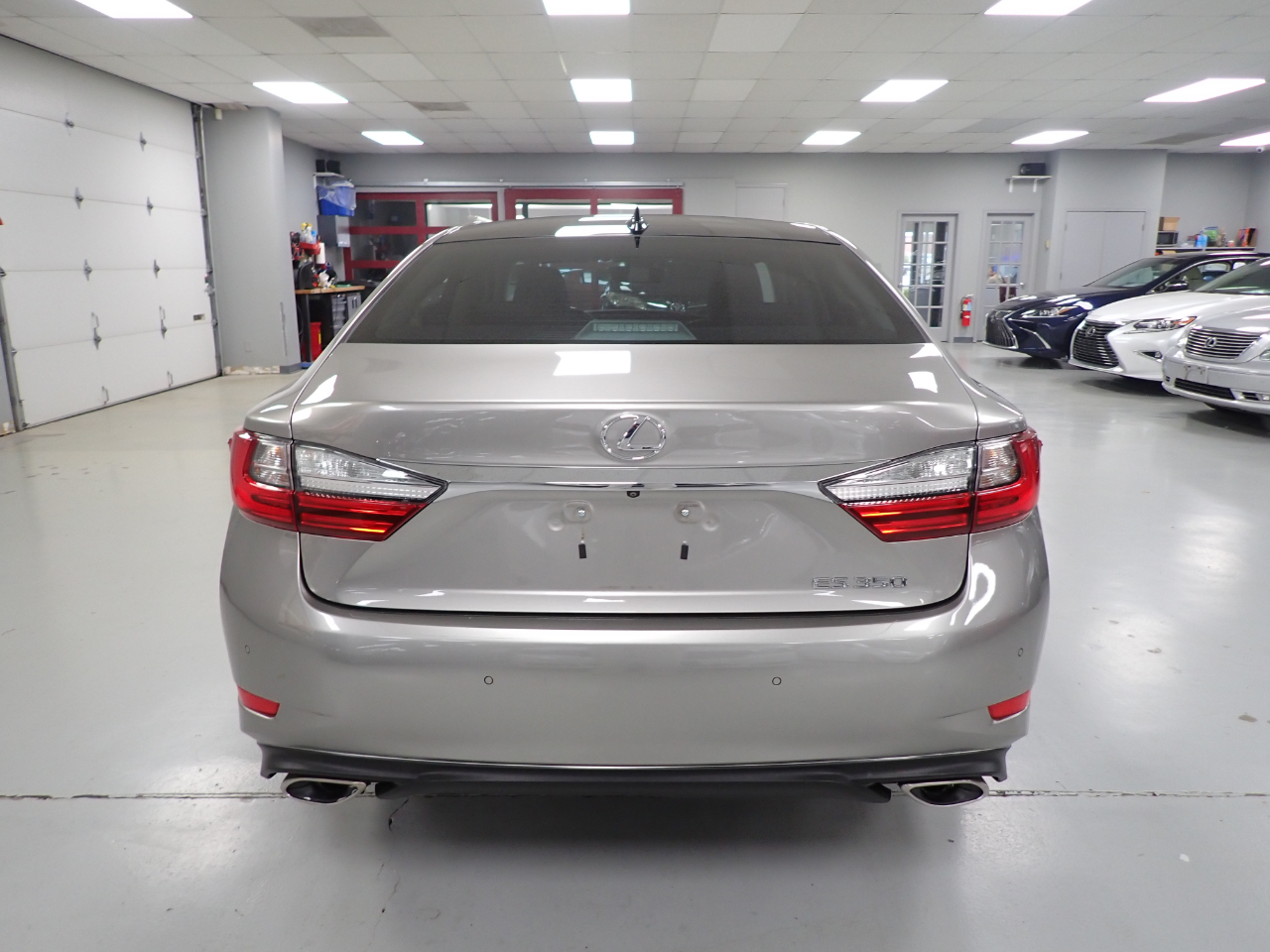 Lexus ES 350 Ultra Luxury 2016 Lexus ES 350 Ultra Luxury 2016