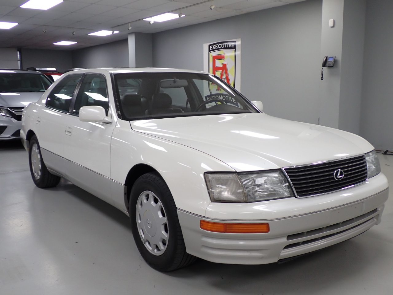 1997 Lexus LS 400 4dr Sedan Luxury