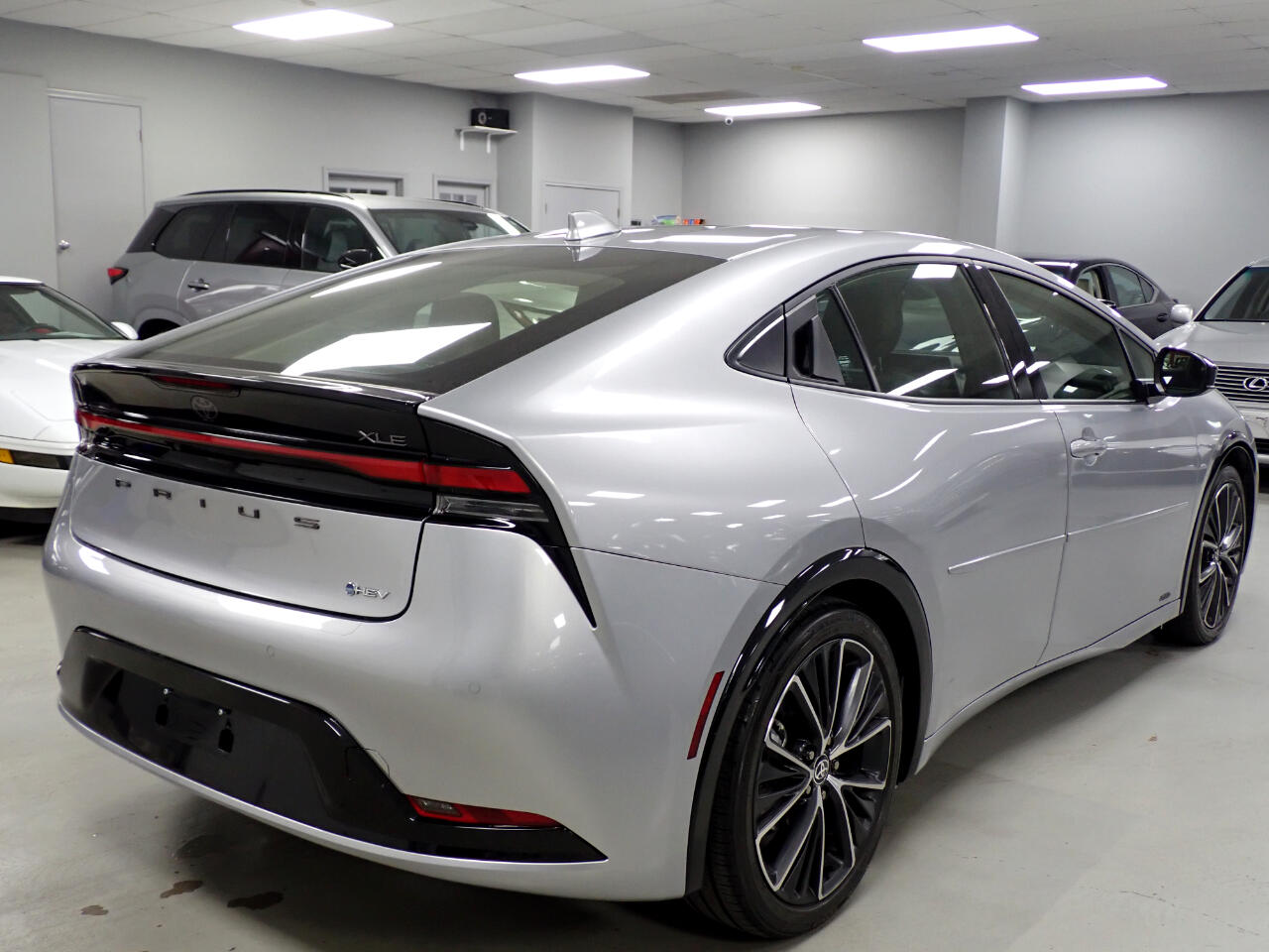 Toyota Prius XLE AWD 2024