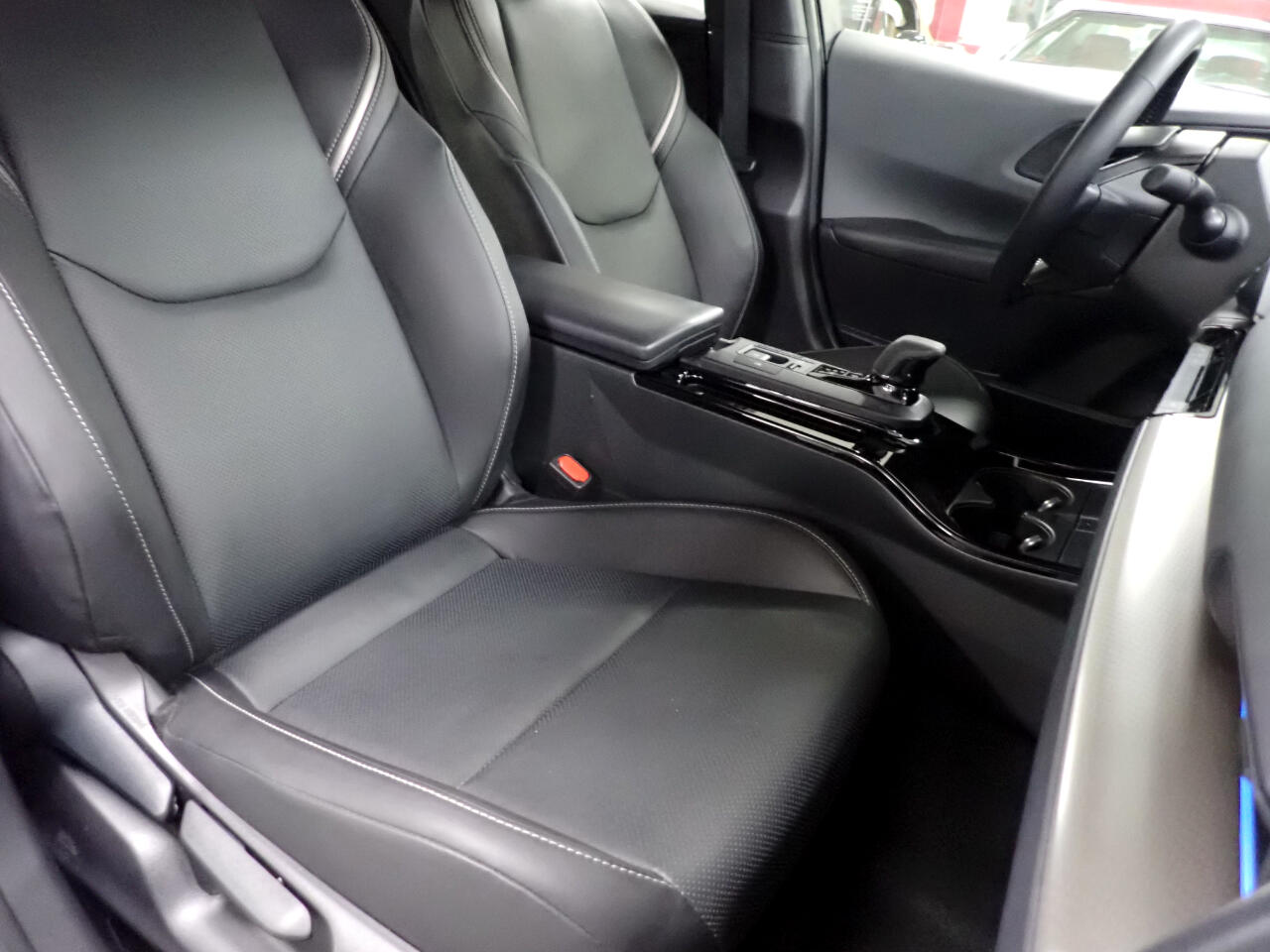 Toyota Prius XLE AWD 2024