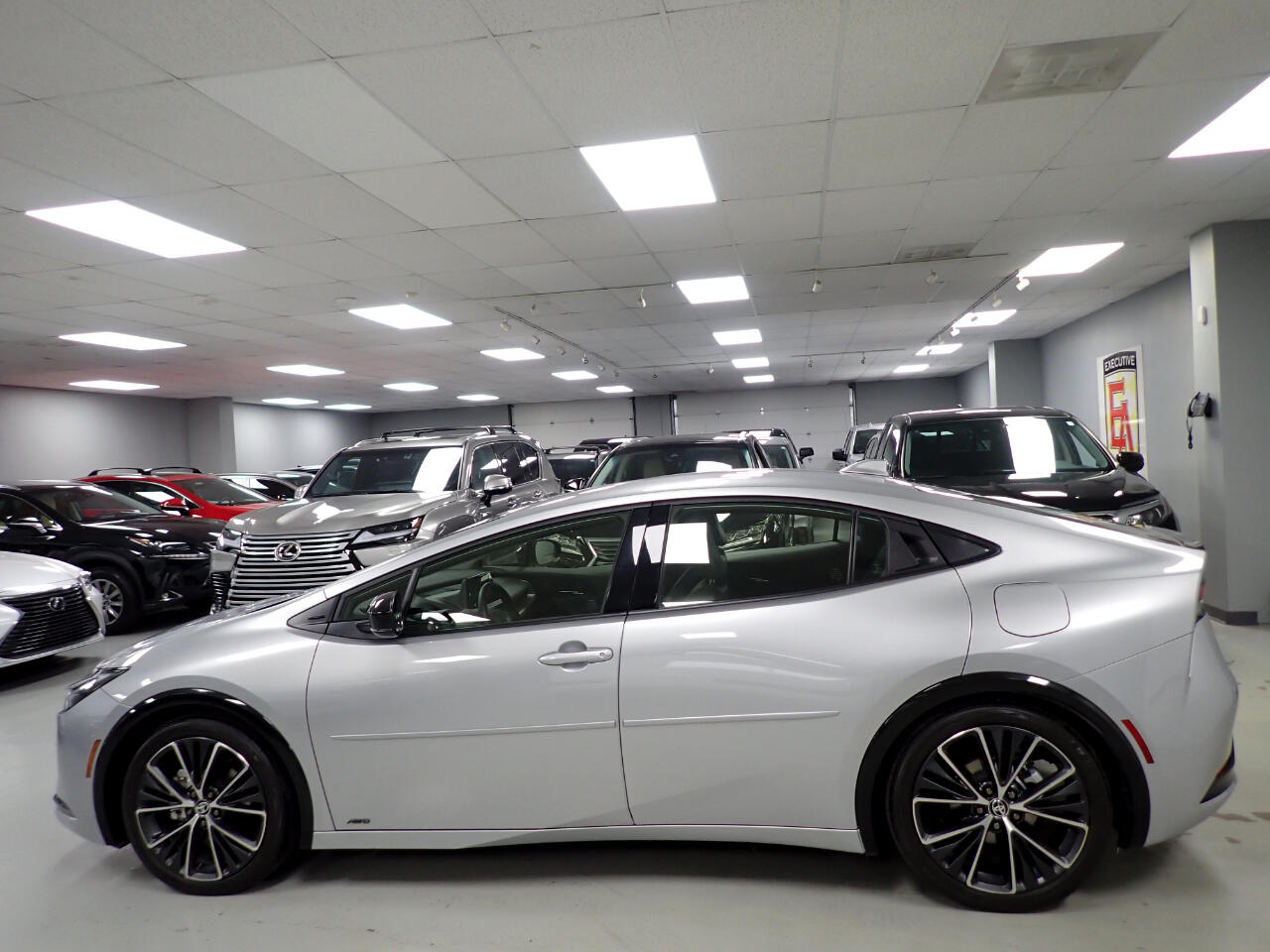 Toyota Prius XLE AWD 2024