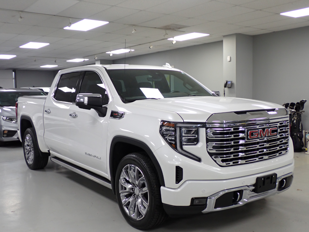 2024 GMC Sierra 1500 Denali Crew Cab Short Box 4WD