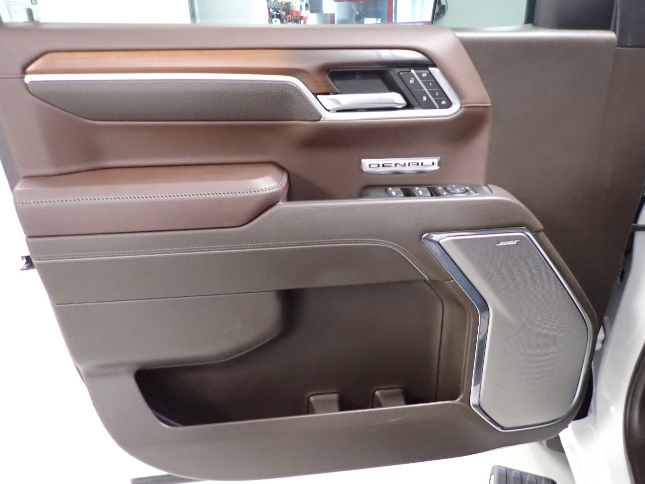 GMC Sierra 1500 Denali Crew Cab Short Box 4WD 2024