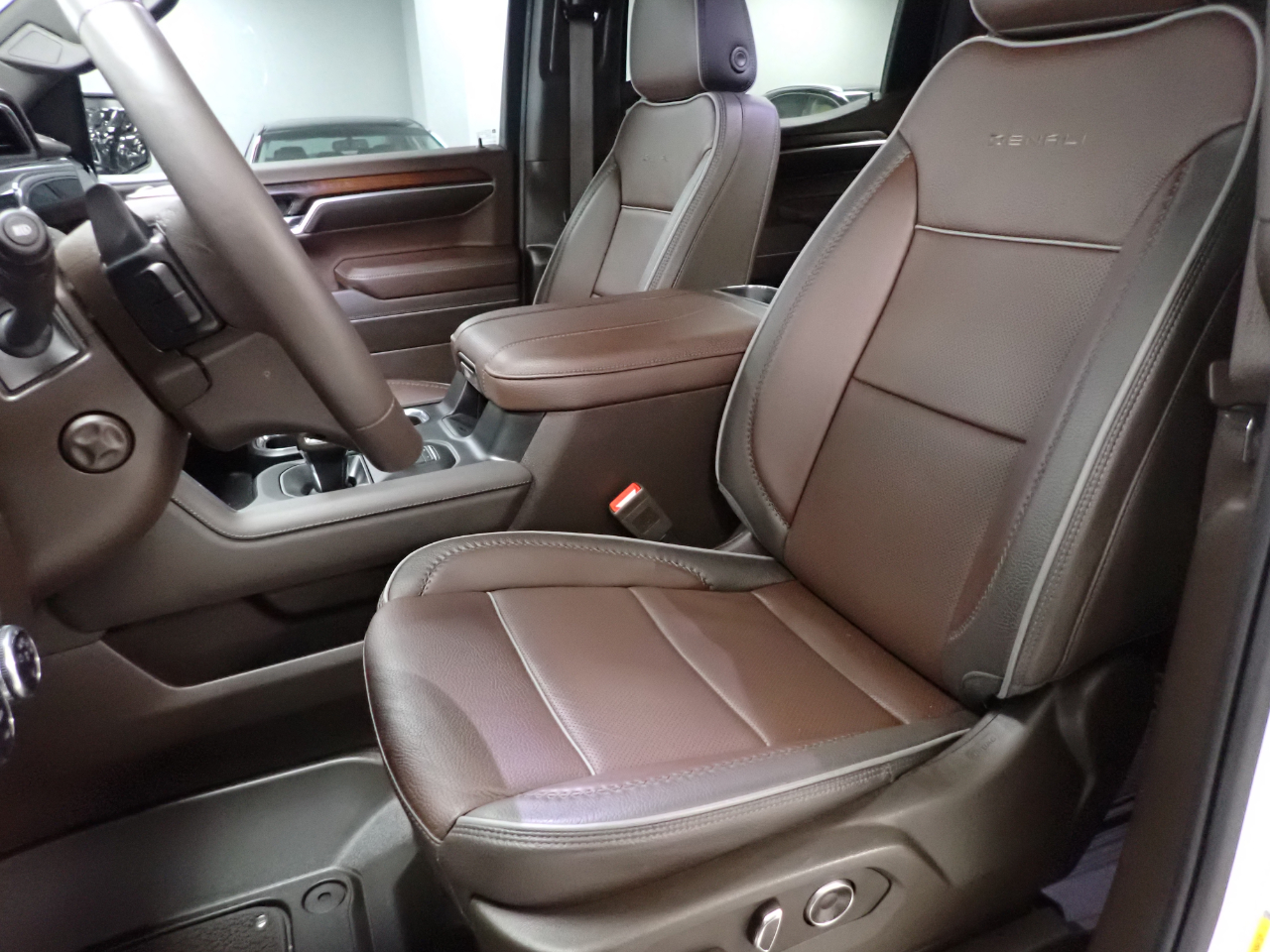 GMC Sierra 1500 Denali Crew Cab Short Box 4WD 2024