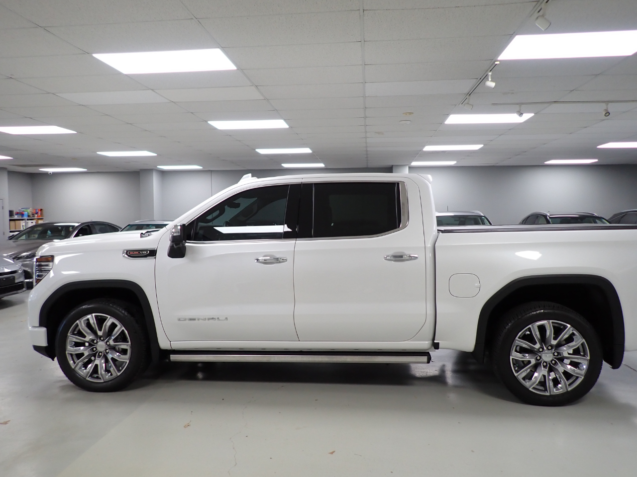 GMC Sierra 1500 Denali Crew Cab Short Box 4WD 2024