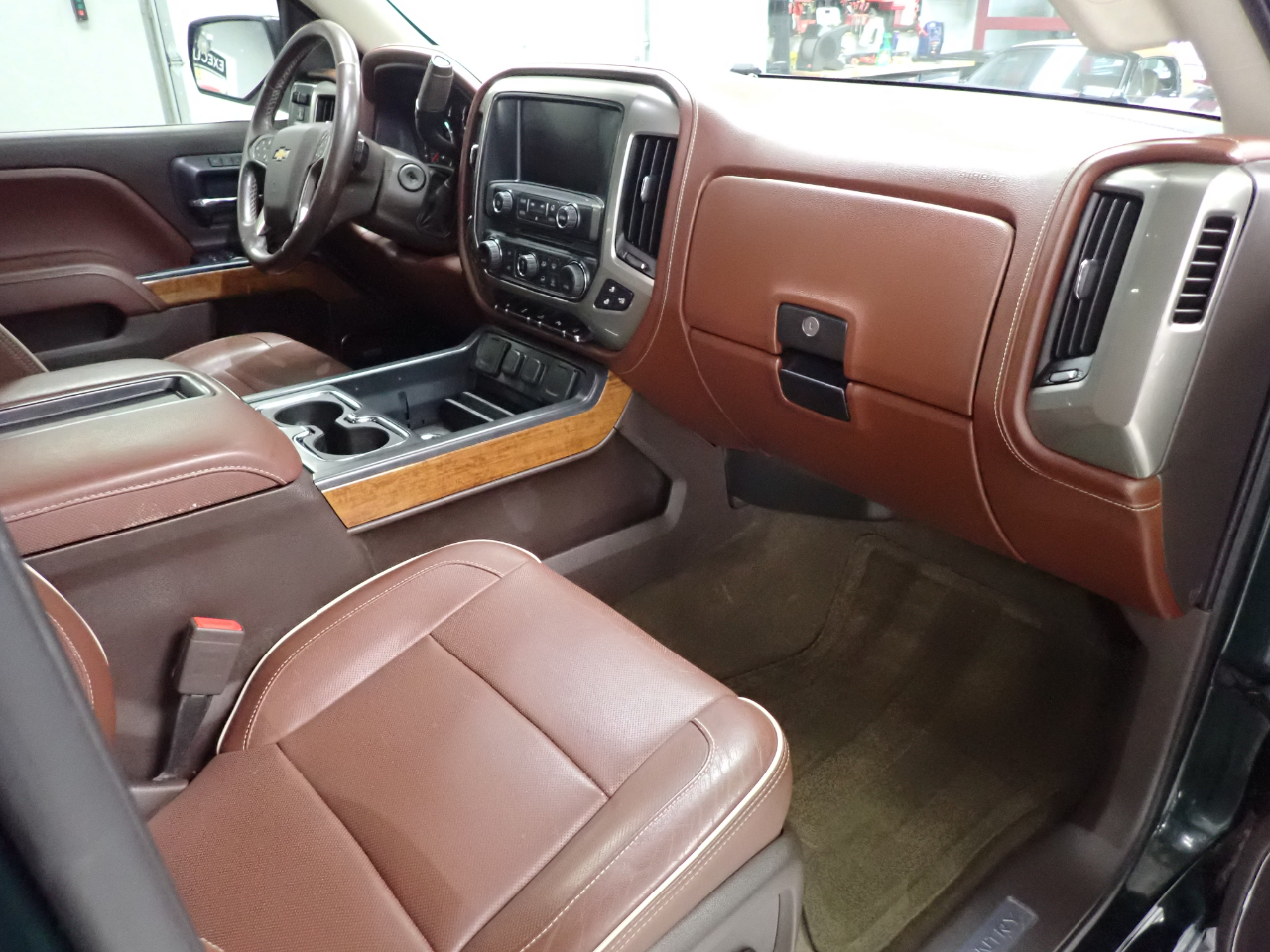 Chevrolet Silverado 1500 High Country Crew Cab 4WD 2015