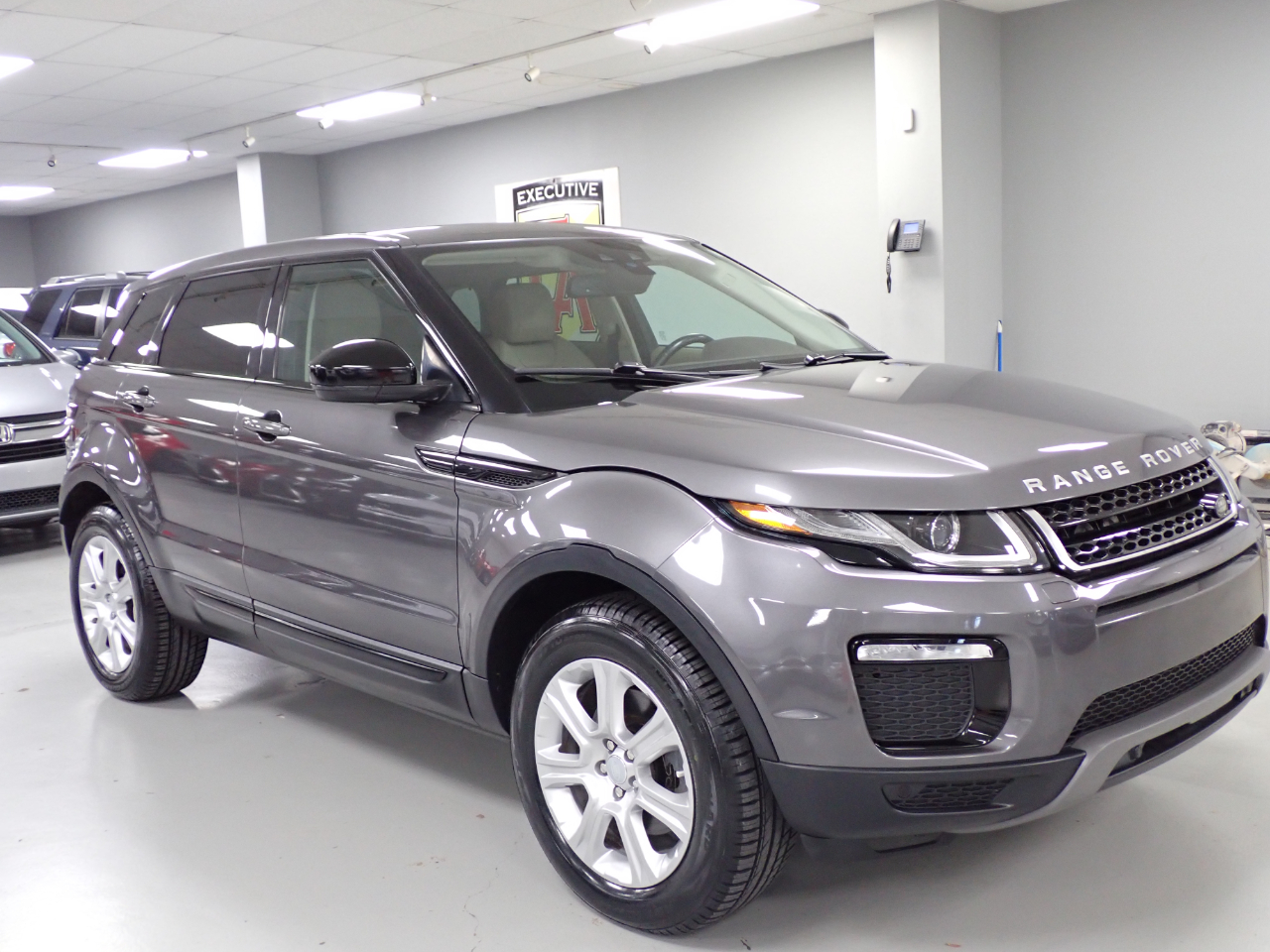 2017 Land Rover Range Rover Evoque SE