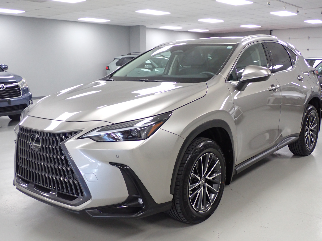 Lexus NX 350 Premium 2023