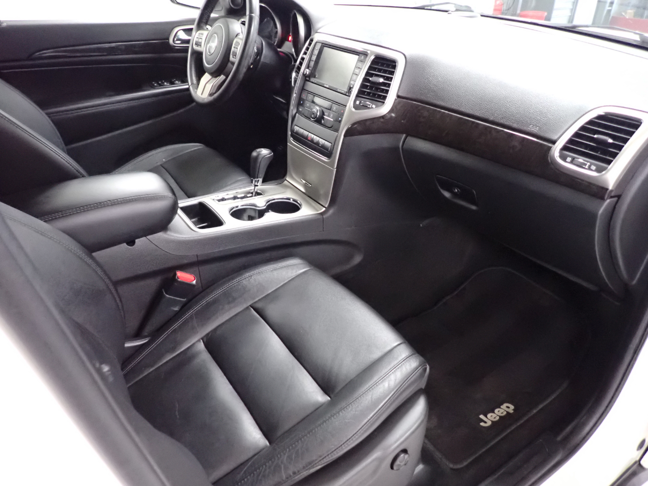 Jeep Grand Cherokee Laredo 4WD 2011