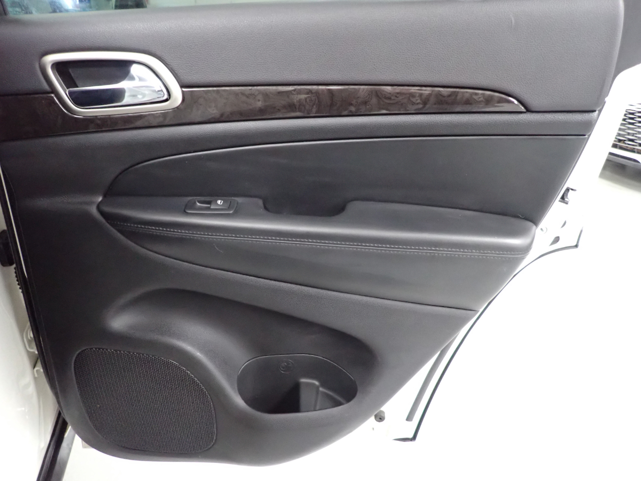 Jeep Grand Cherokee Laredo 4WD 2011