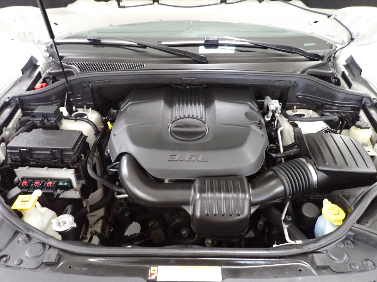 Jeep Grand Cherokee Laredo 4WD 2011