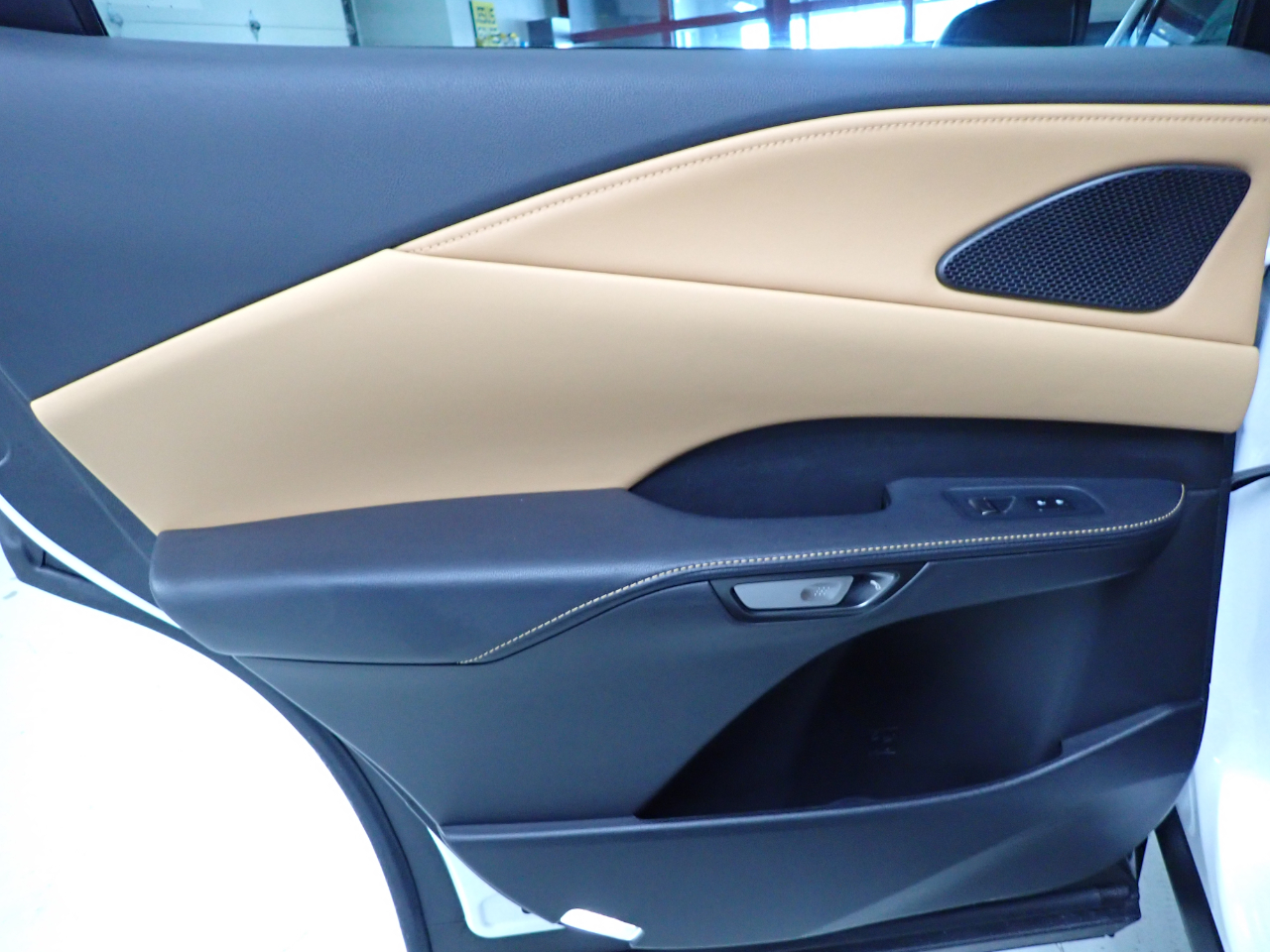 Lexus RX 350h AWD 2025