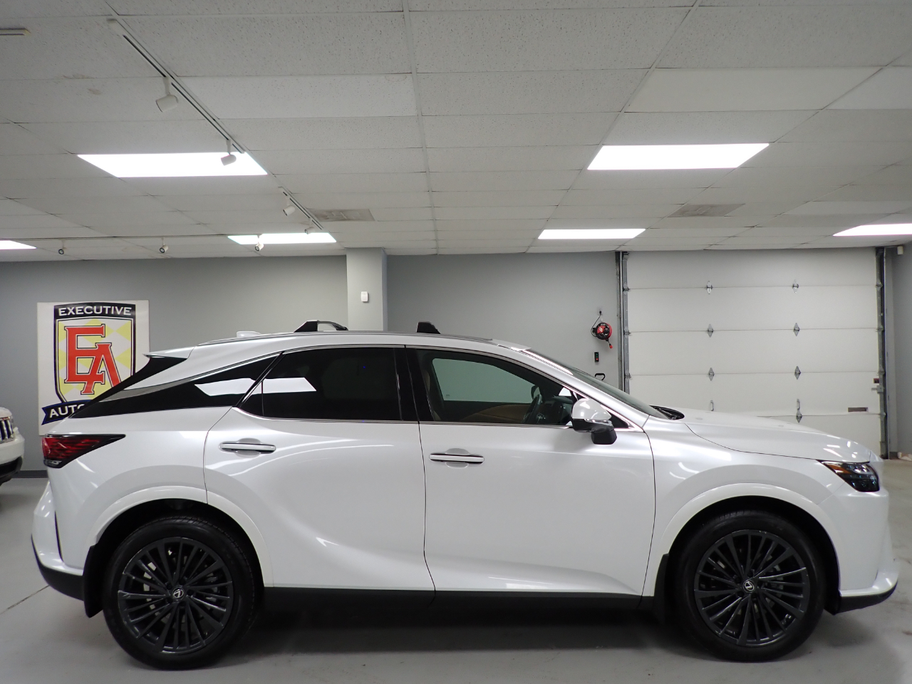 Lexus RX 350h AWD 2025