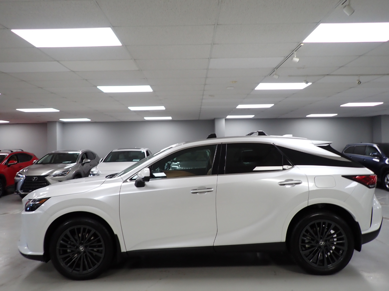 Lexus RX 350h AWD 2025